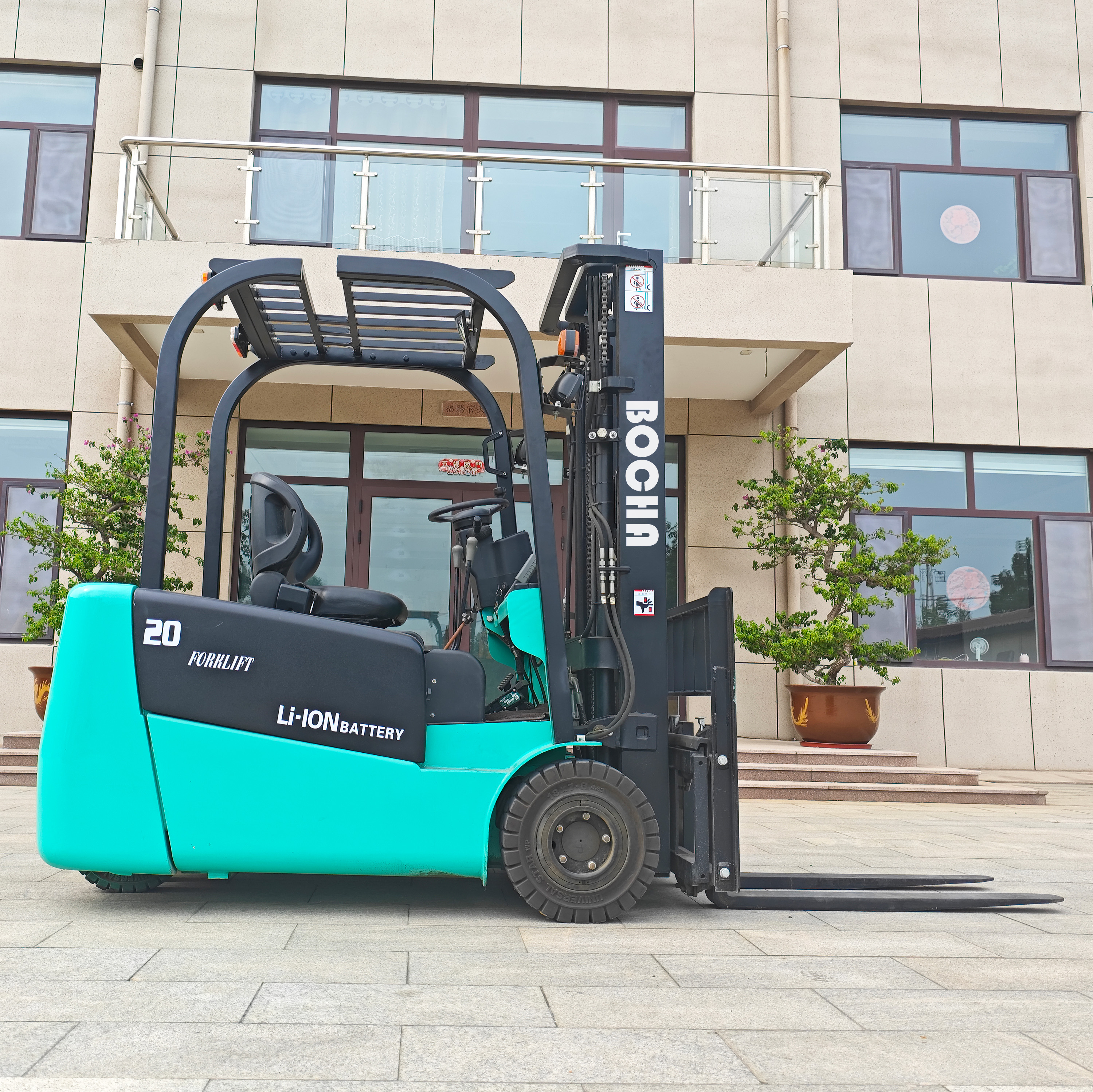 2T small electric forklift, new energy, safe and pollution-free electric forklift