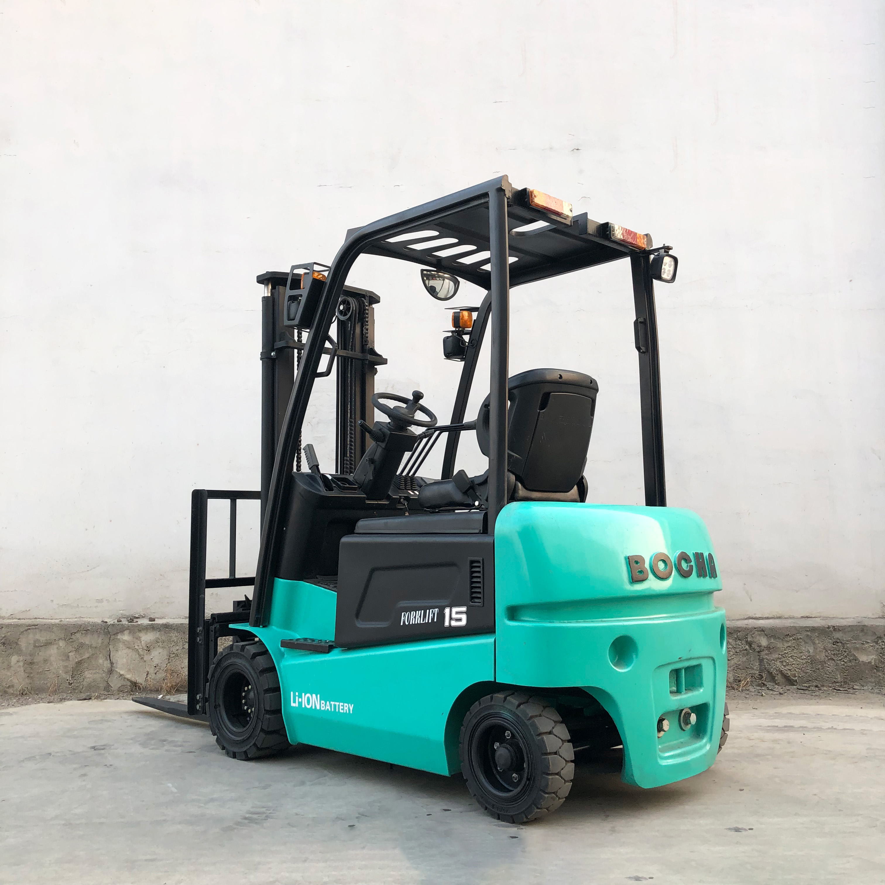 1.5T lithium battery small forklift balanced weight wear-resistant stack high loading unloading truc