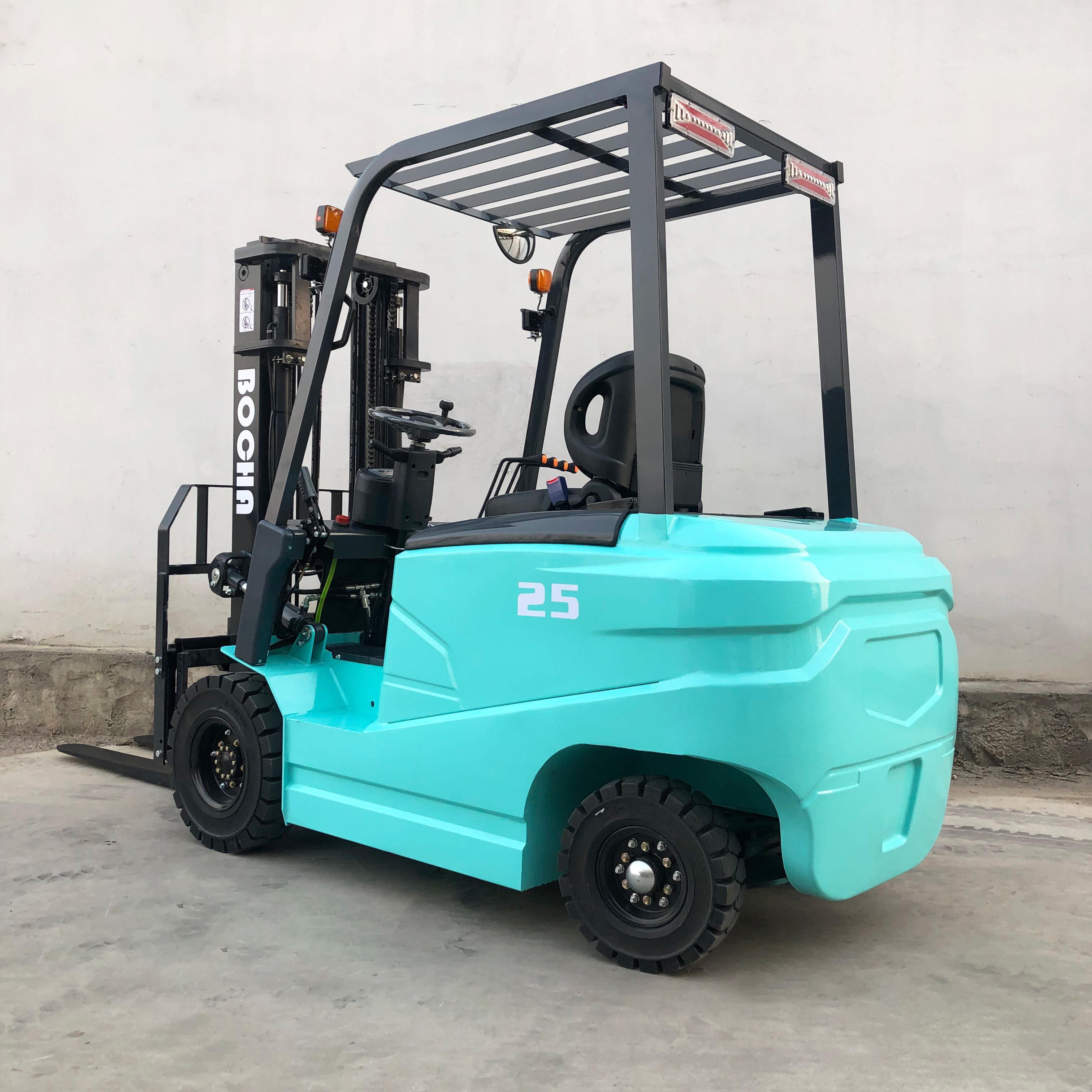 2.5t small four-wheel electric forklift hydraulic forklift