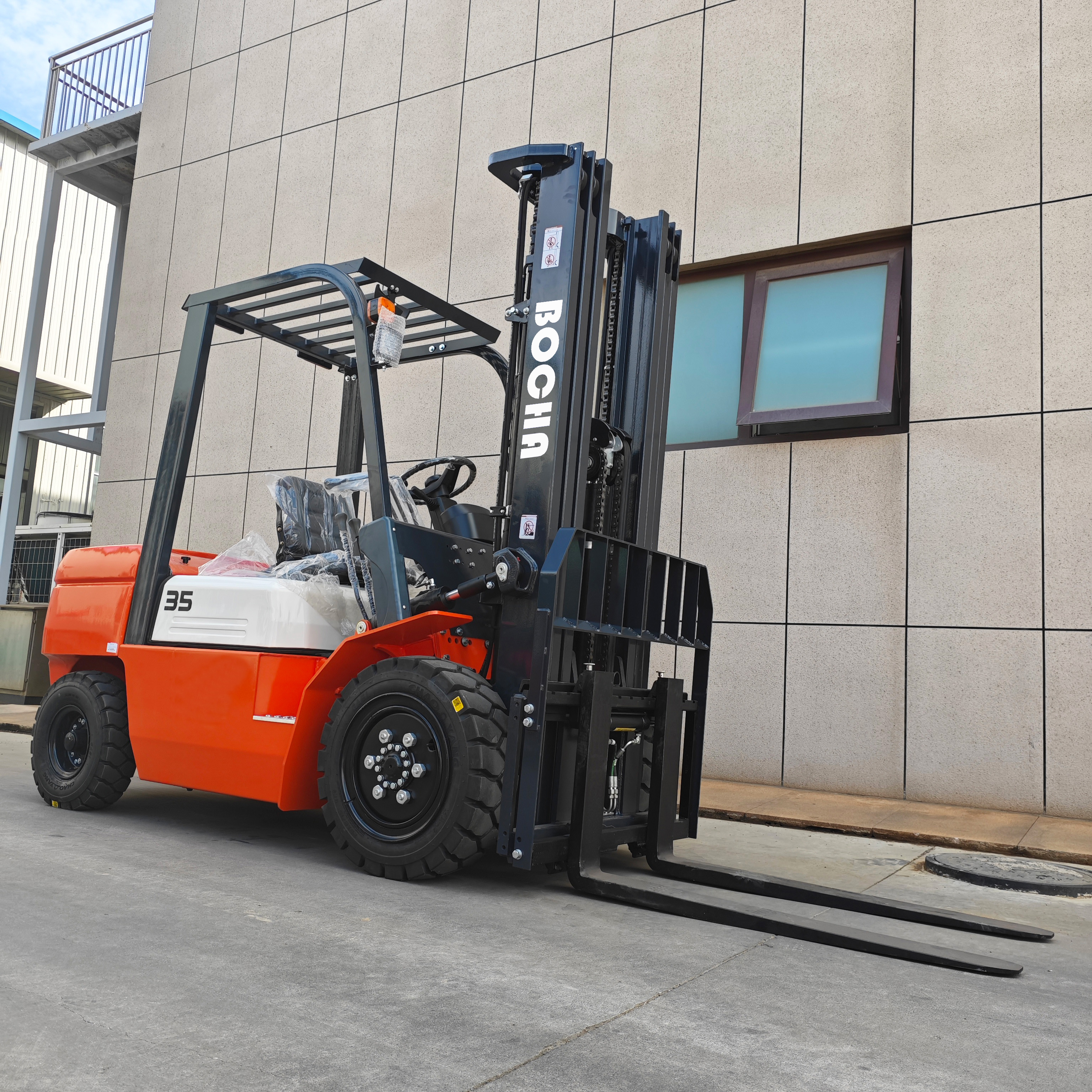 The cheapest manufacturer diesel forklift hot selling model