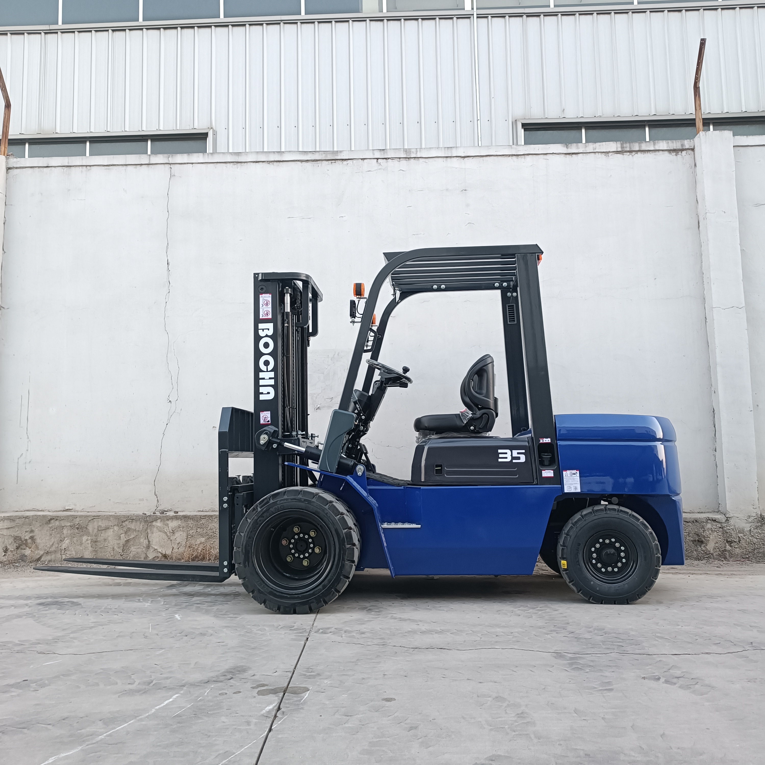 3.5-ton small diesel vehicle mounted internal combustion forklift