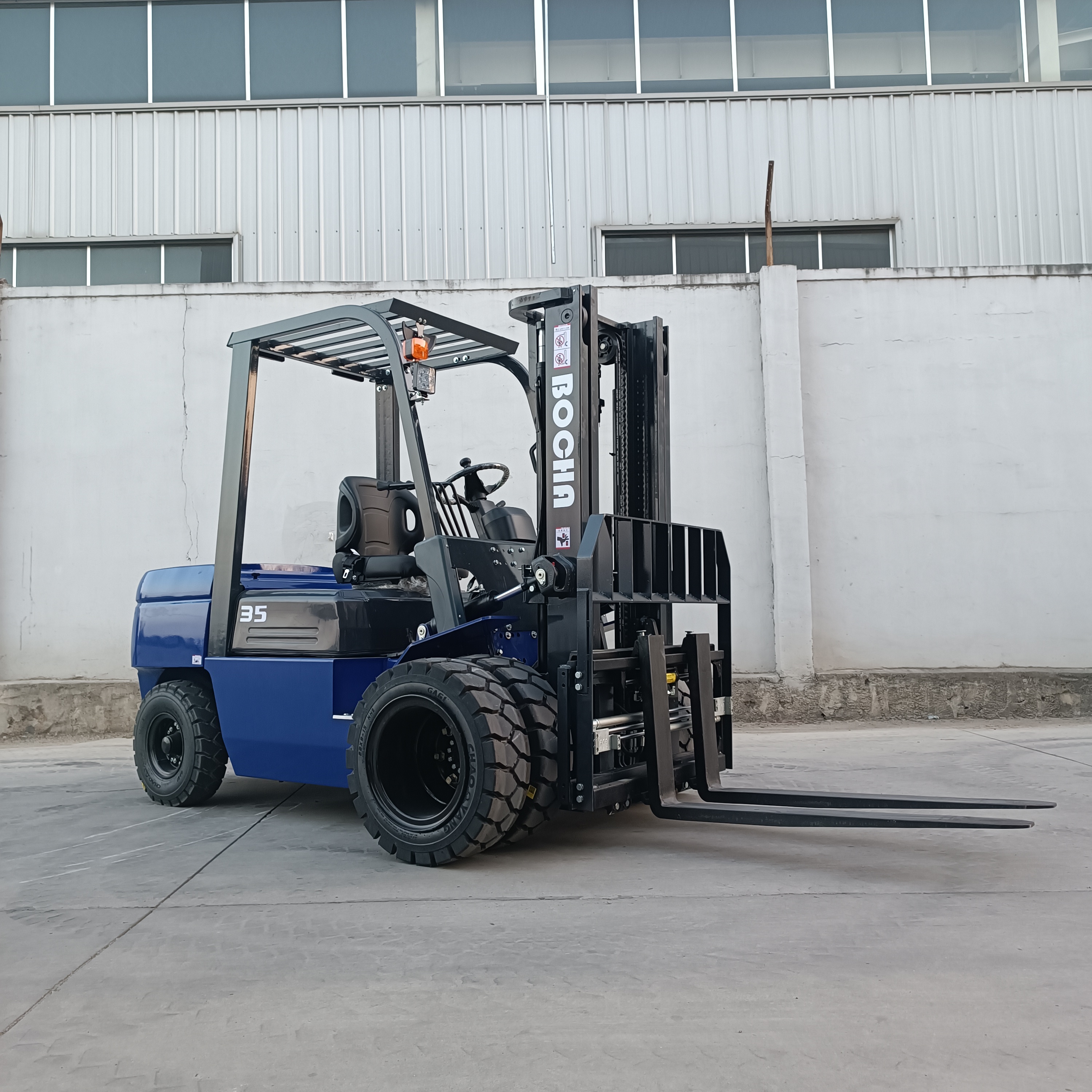 3.5-ton small diesel vehicle mounted internal combustion forklift