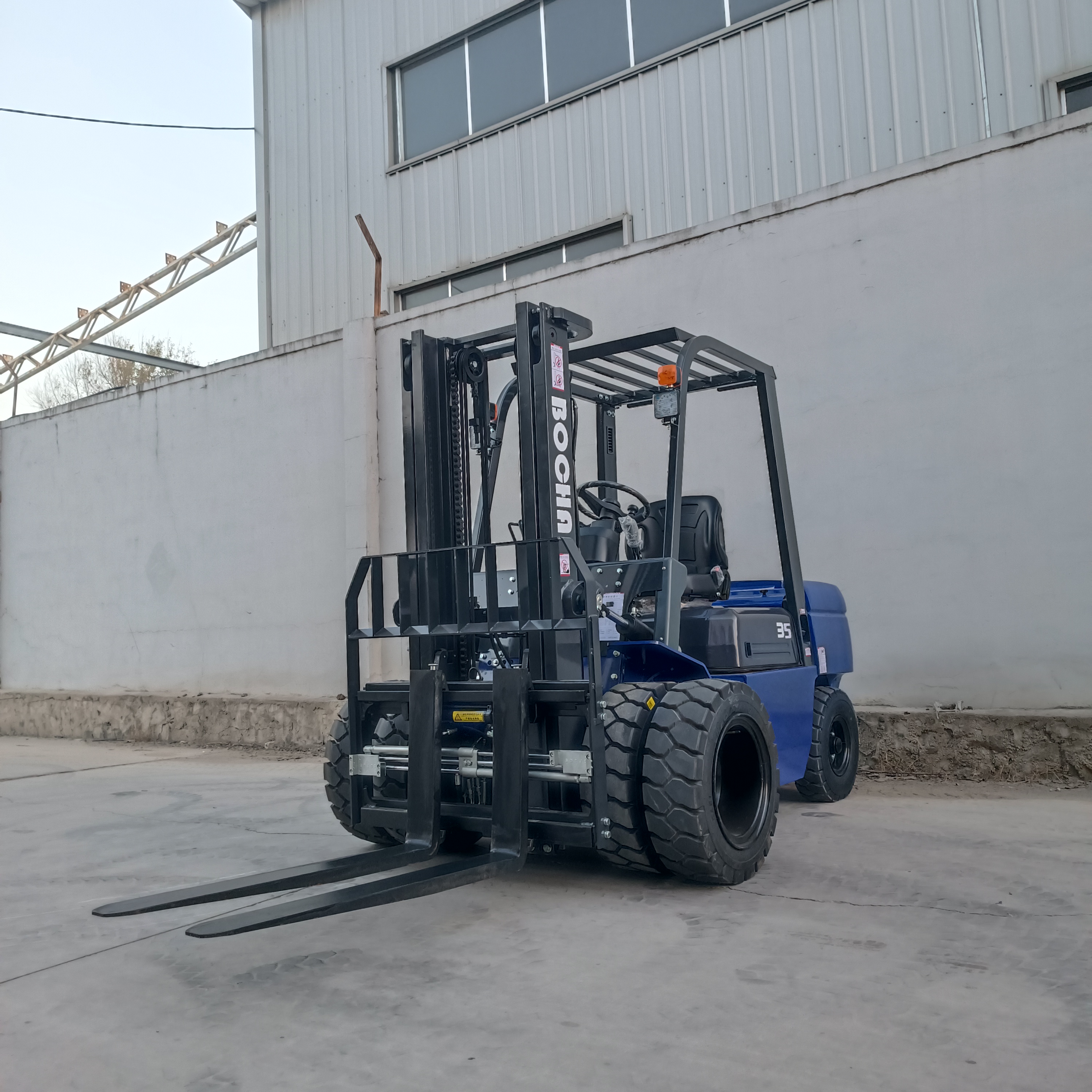 3.5t cargo handling forklift source manu